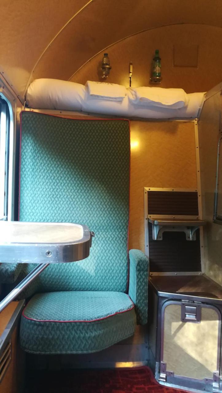 Le Train Des Reves Otel Dracy-Saint-Loup Dış mekan fotoğraf