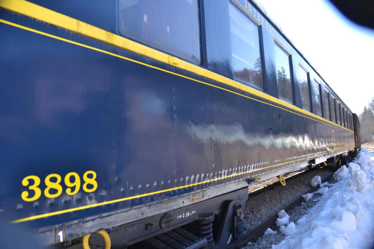Le Train Des Reves Otel Dracy-Saint-Loup Dış mekan fotoğraf
